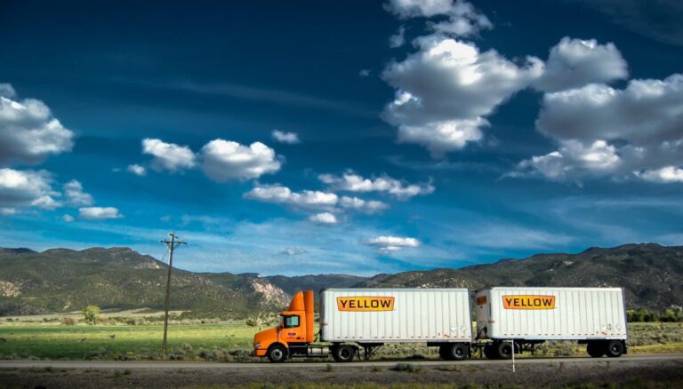 Teamsters' bold move: prioritizing long term gains over thousands of trucking