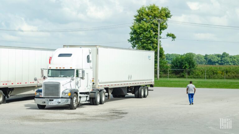 Truck transportation jobs decline in may, now aligned with november