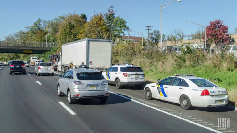 Essential umbrella policies for meeting new truck coverage standards