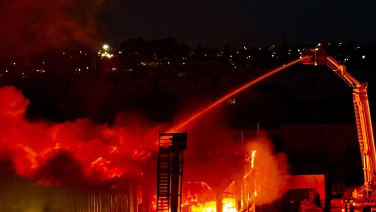 Firefighters stranded above flames due to equipment malfunction, union claims