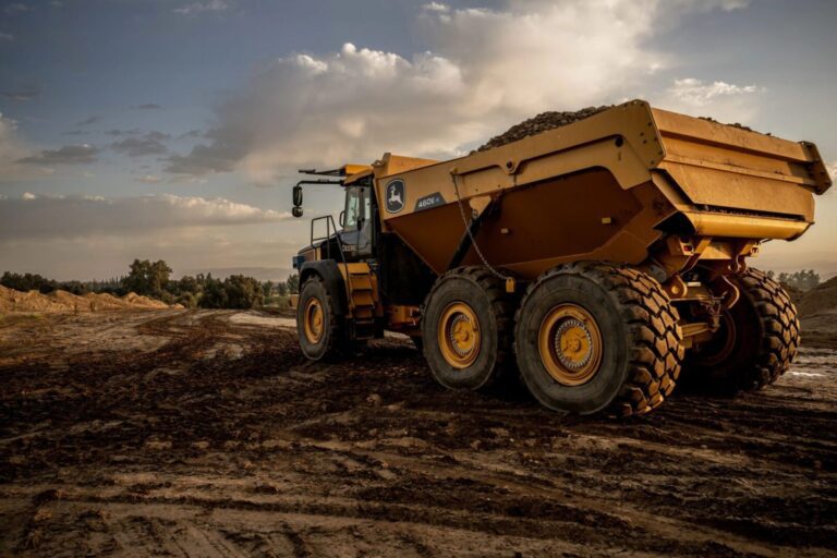 Introducing dusty: john deere's revolution in autonomous dump trucks
