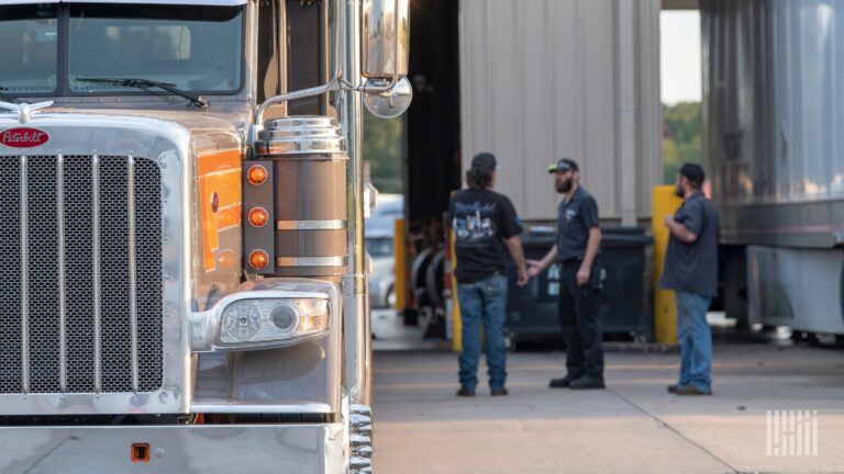 Trucking industry struggles continue amid economic growth