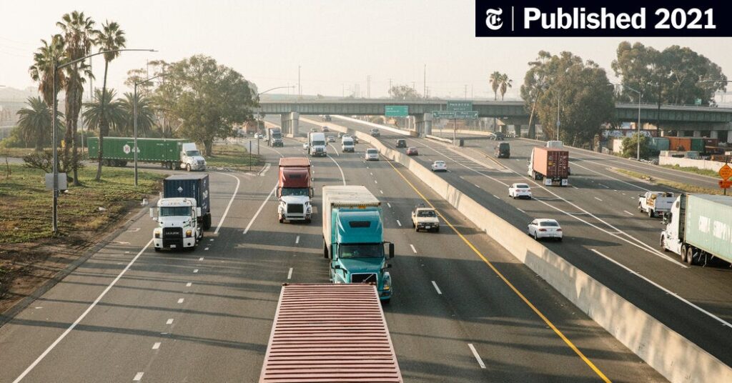 America's supply chain struggles: the trucking shortage challenge