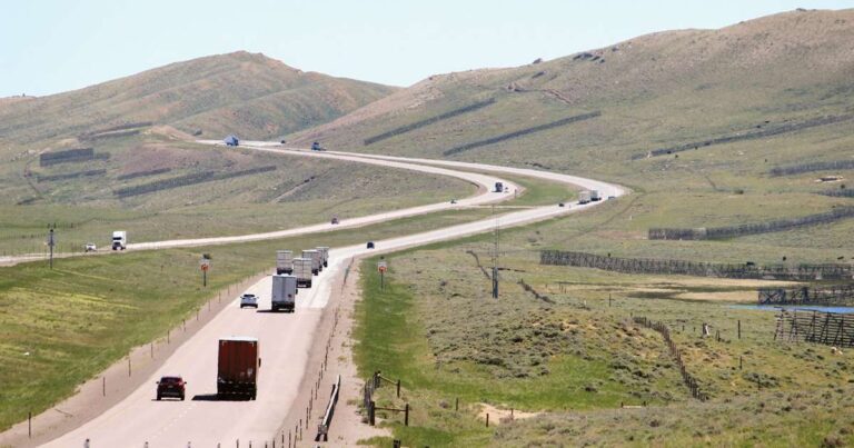 Dot takes steps to simplify trucking regulations