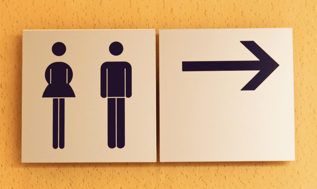 Women in trucking backs new trucker bathroom bill
