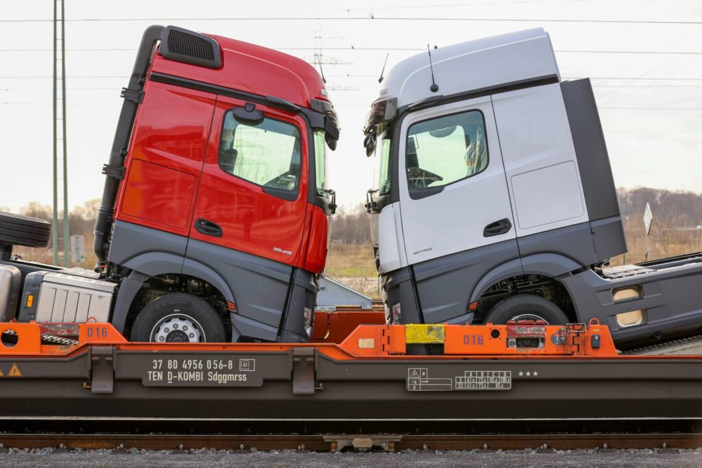 Daimler truck looks for partner to enhance self driving division torc