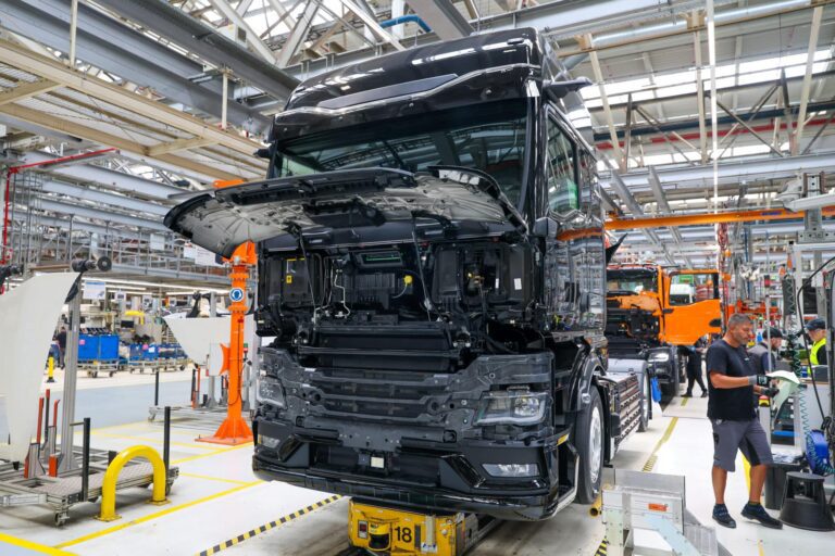 Navigating truck tariffs: strategies from daimler truck and traton