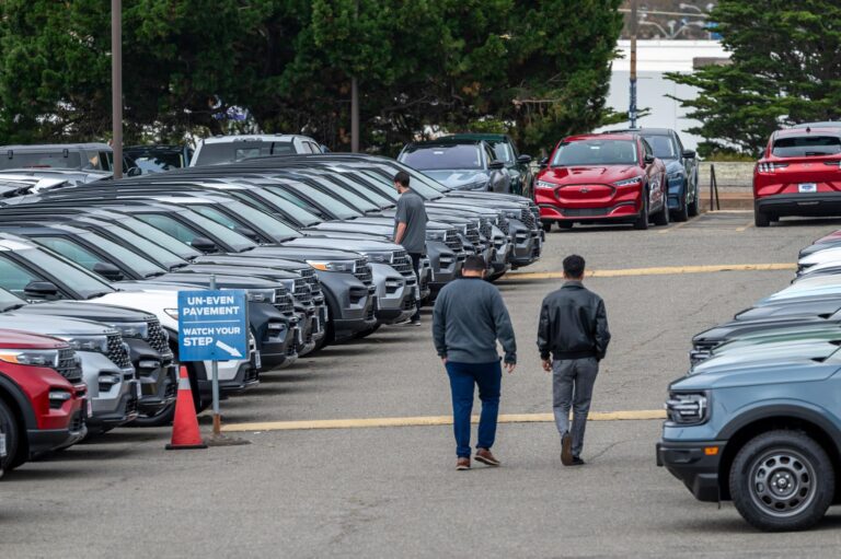 Carmakers clash over trump's proposed truck tariffs