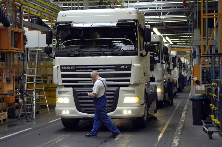 Paccar financial thrives despite truck sales dip