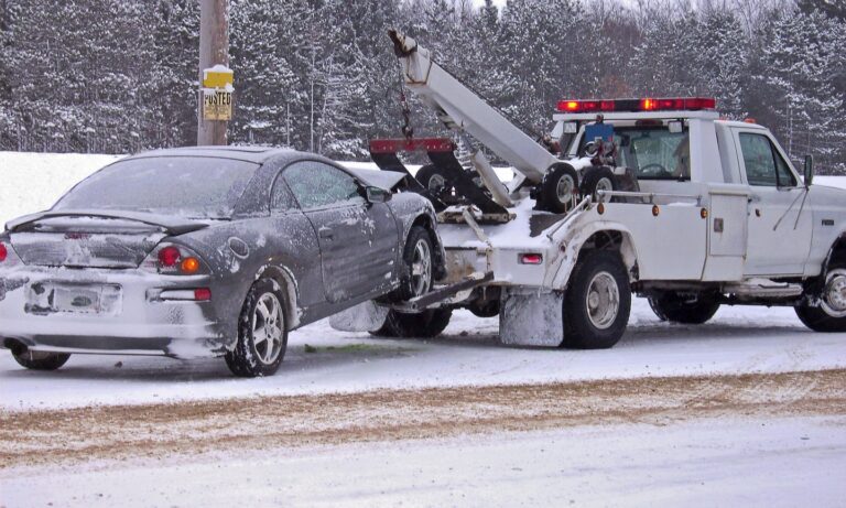 Tow Truck Insurance Made Easy: Key Coverage, Costs, and Best