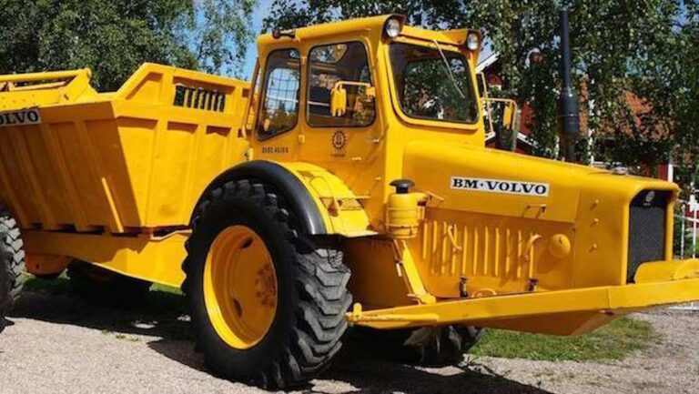 Ultimate Guide to Buying Articulated Dump Trucks