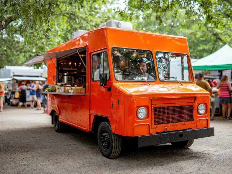 Essential Guide to Food Truck Insurance: Coverage Options and Costs