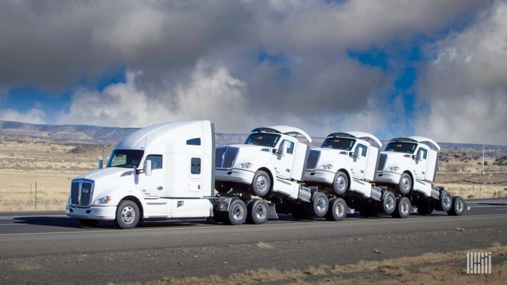 Fleet Acquisition Surge Indicates Possible Recovery in Trucking Downturn Fleet Acquisition Surge Indicates Possible Recovery in Trucking Downturn