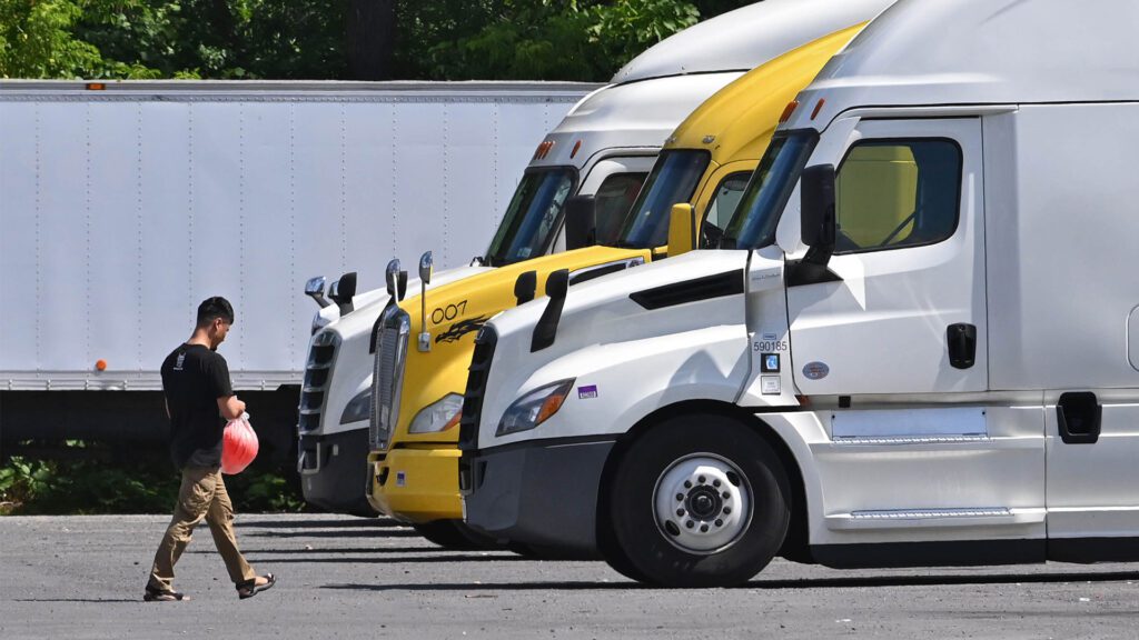 Alabama Truckers Face New English Language Rule Enforcement