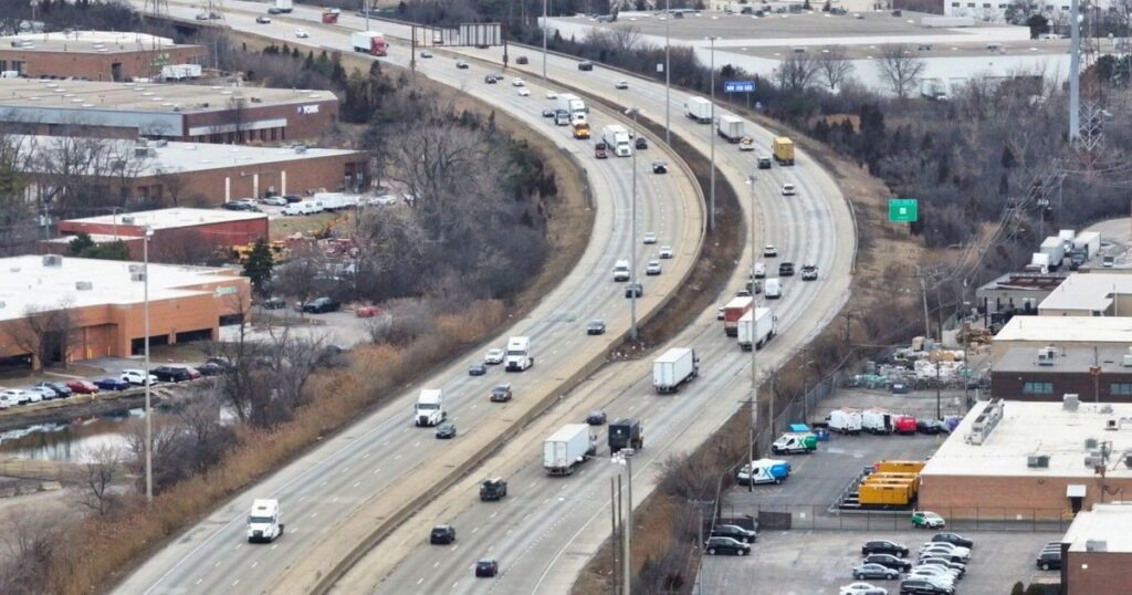 Trucking Firms Skirting Safety Rules and Threatening U.S. Highways